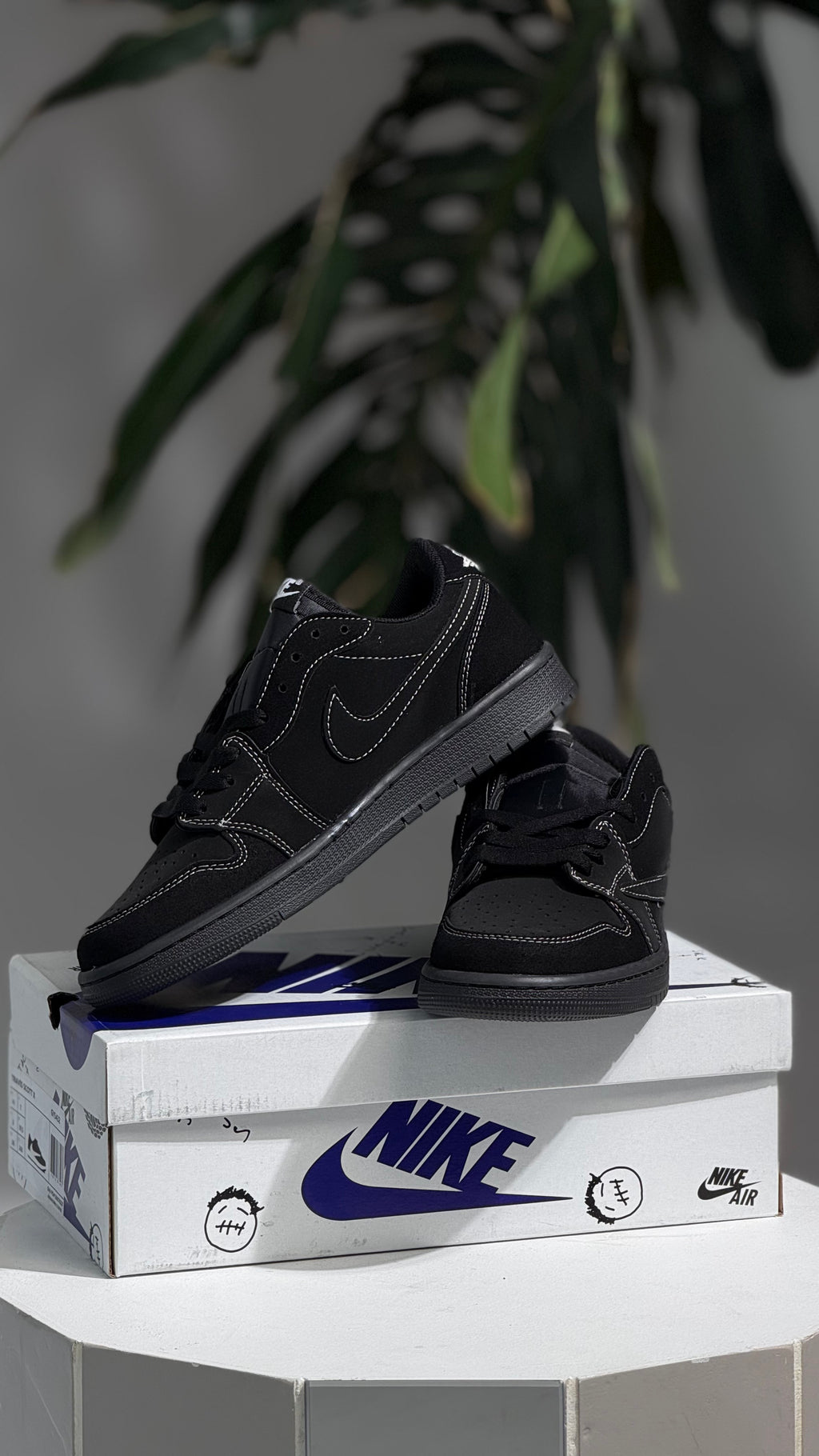 NIKE TRAVIS SCOTT BLACK